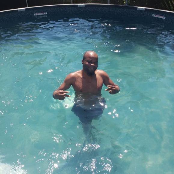 Meet your Posher, Paul - Picture 1 of 1